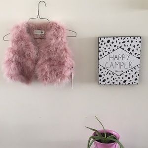 Forever 21 pink faux fur vest small